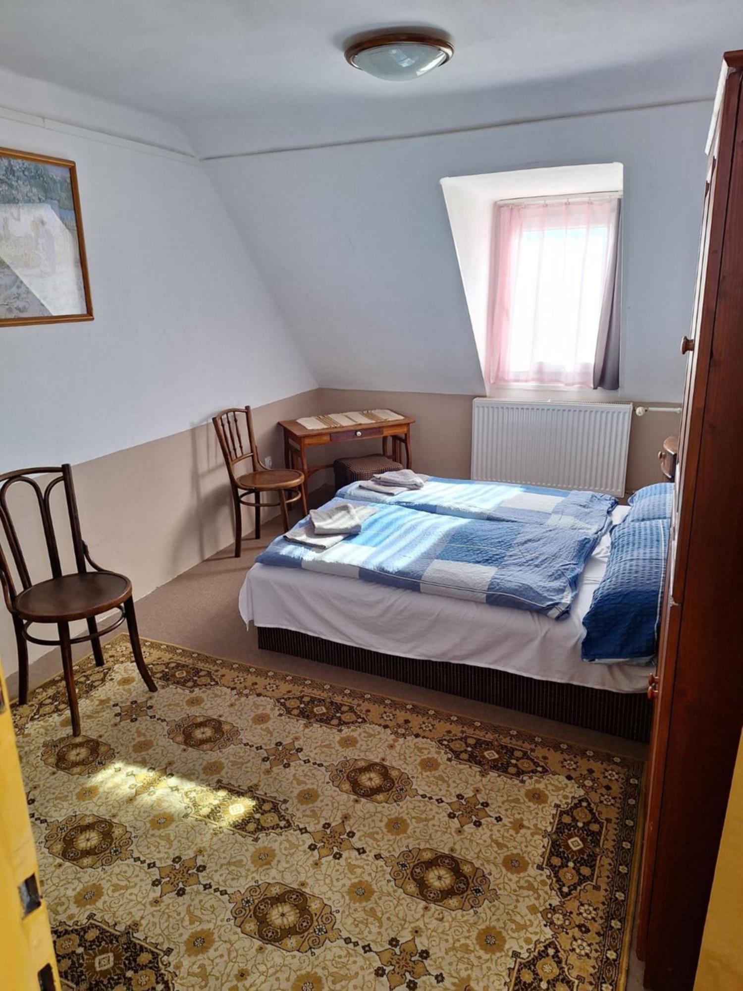 Fenyő Panzió Mezőkövesd Exterior foto