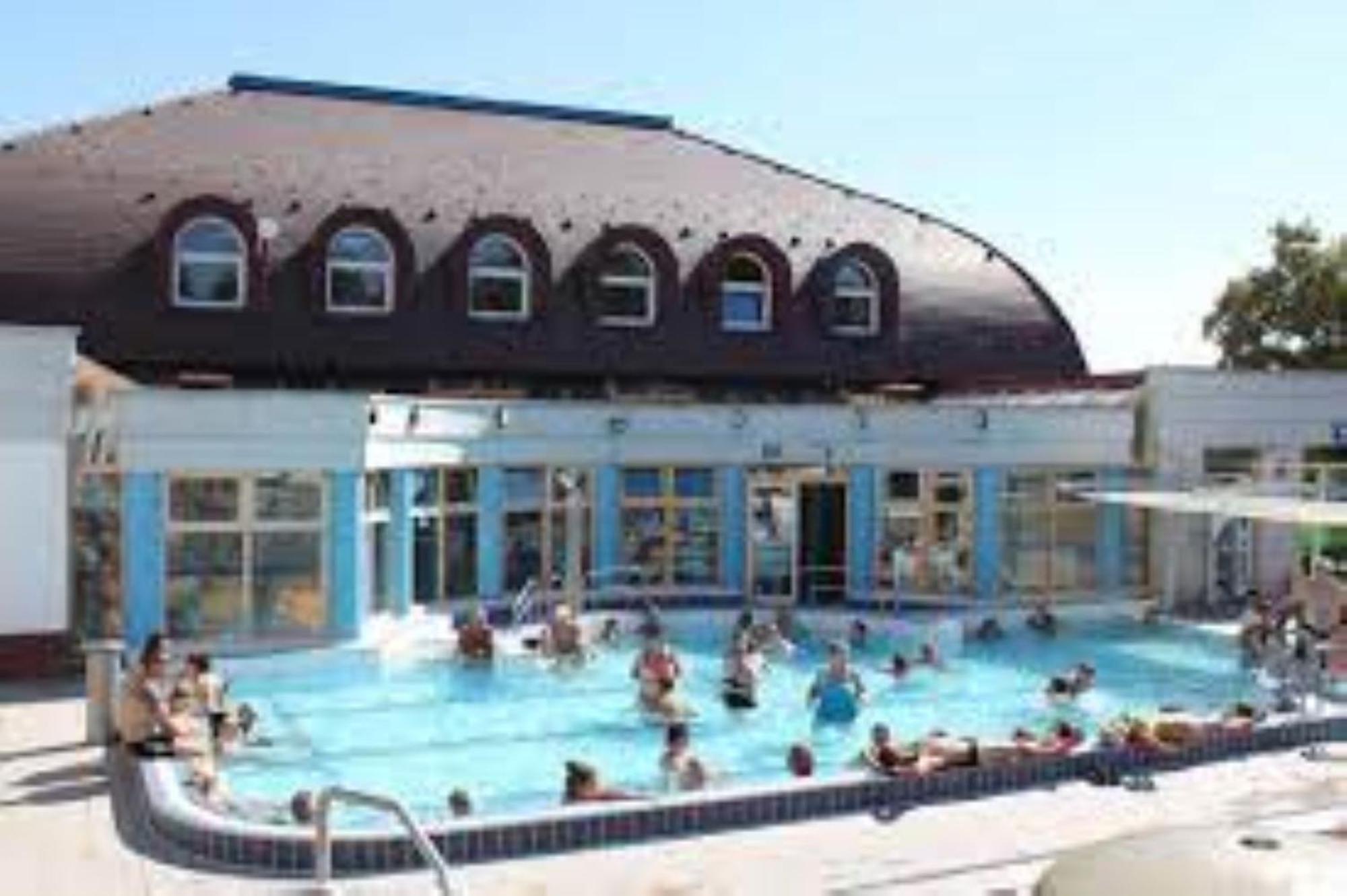 Fenyő Panzió Mezőkövesd Exterior foto